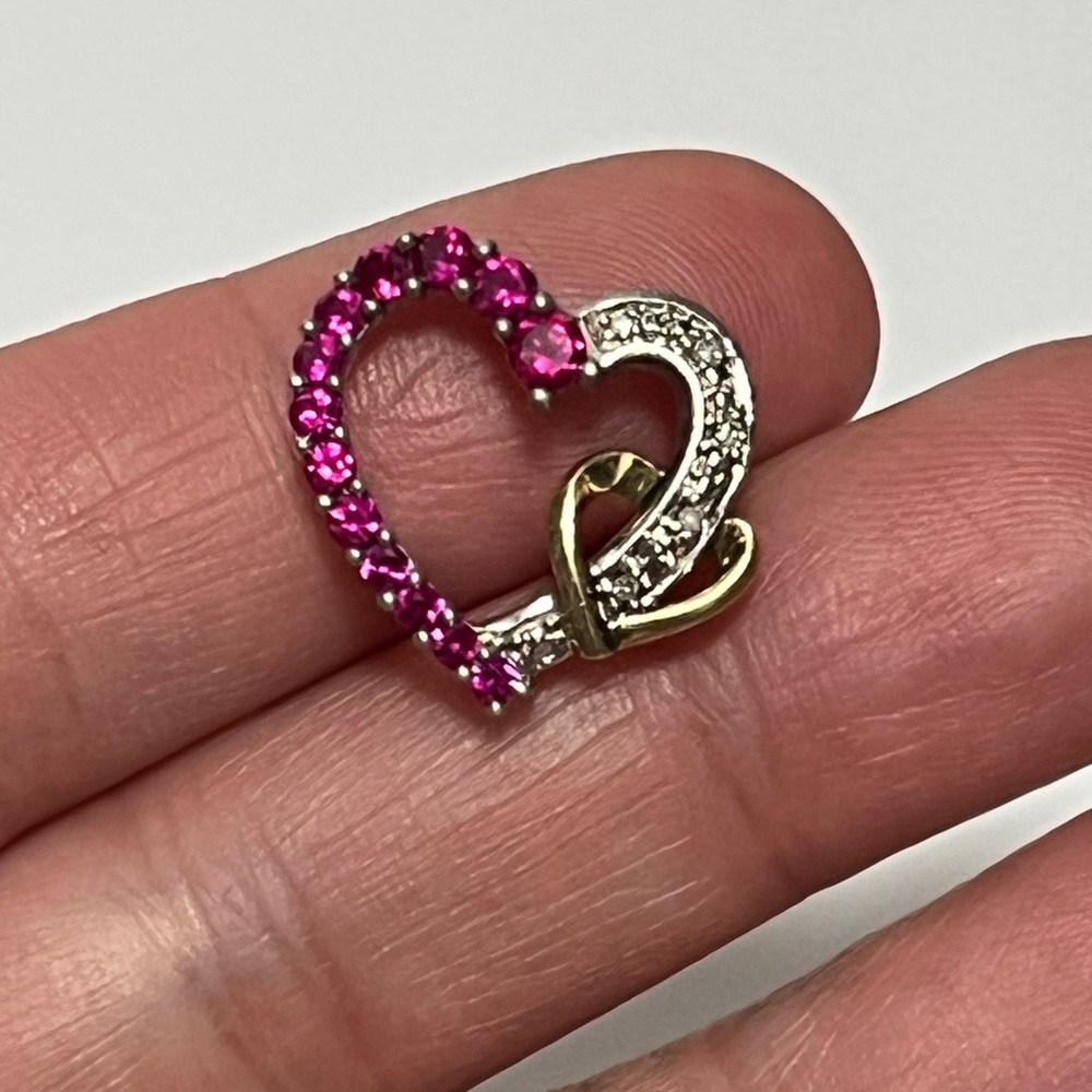 🥧SIPPIE🥧Vtg 10K yellow heart on a Sterling Ruby Heart pendant